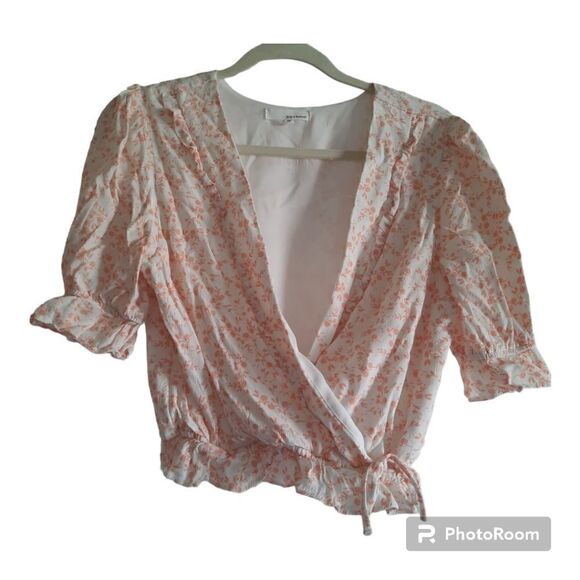 June & Hudson Floral Faux Wrap Crop Top - Picture 1 of 3